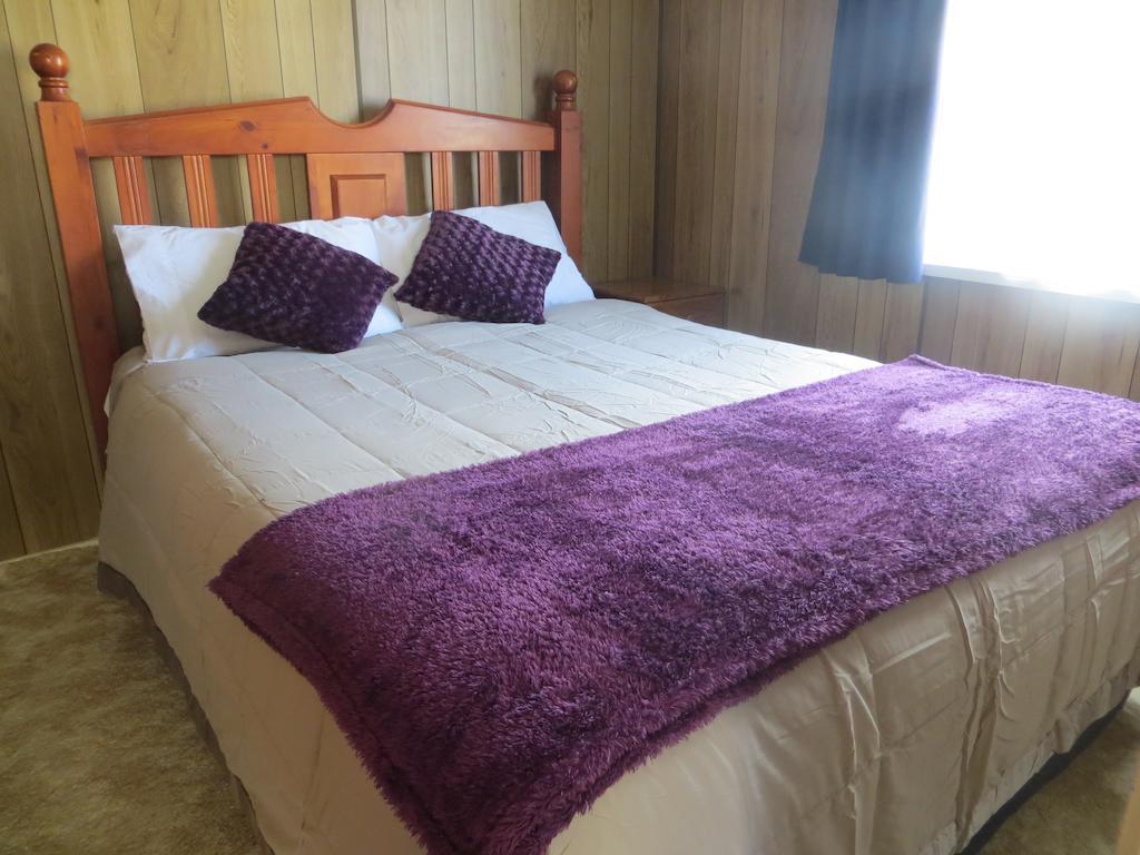 Big Bay Holiday Park Awhitu Bilik gambar